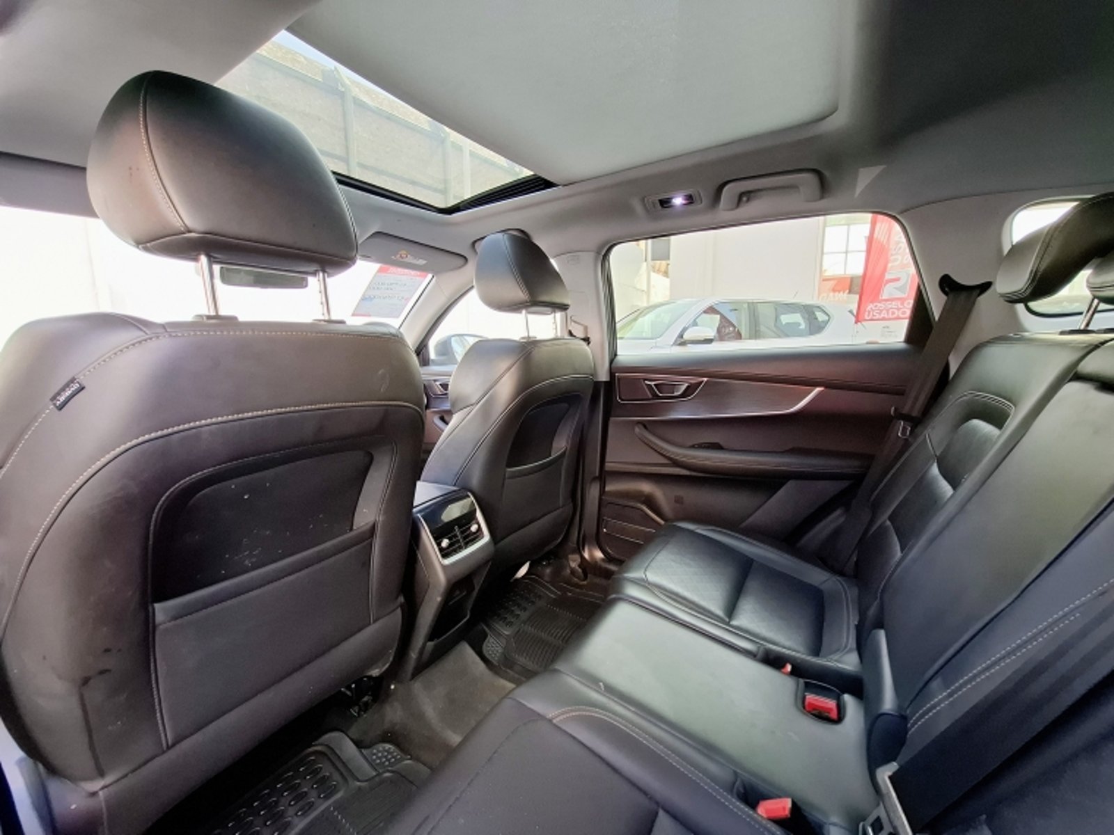 CHERY Tiggo 8 1.5 Aut. 2023 - Imagen 17 de 20