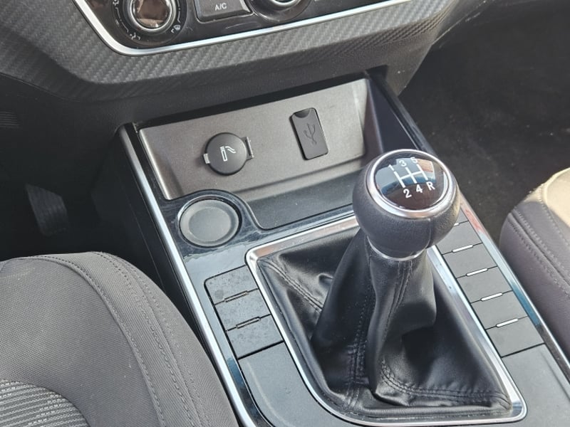 Dongfeng Joyear Sx6 1.6 Mt 2023 - Imagen 9 de 20