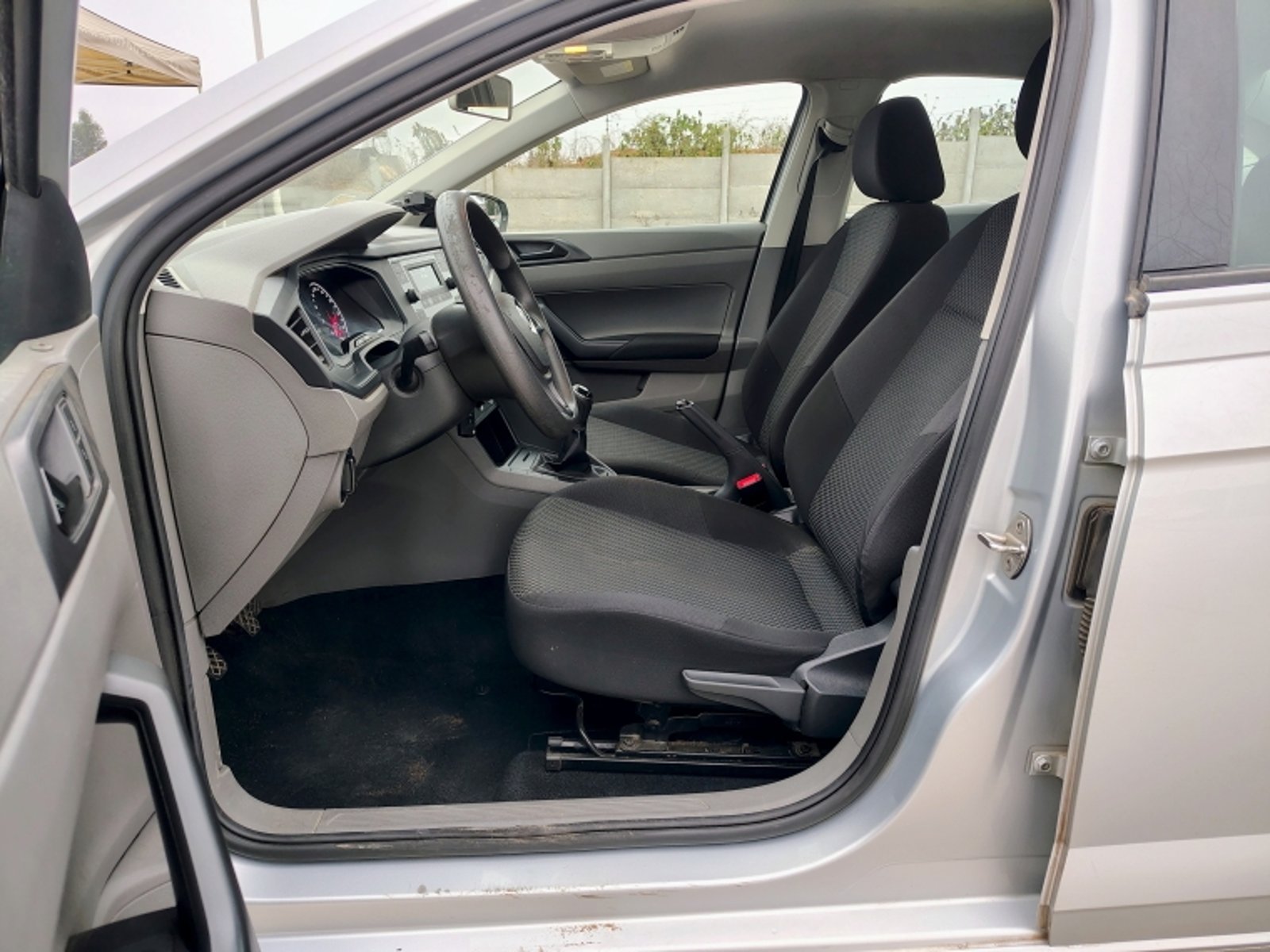 VOLKSWAGEN Virtus 1.6 2019 - Imagen 14 de 20