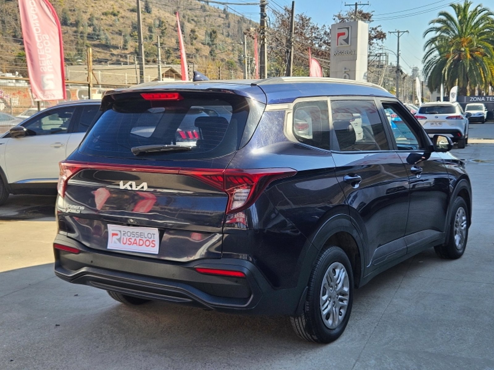 Kia Carens Lx 1.5 2023 - Foto 5 de 20