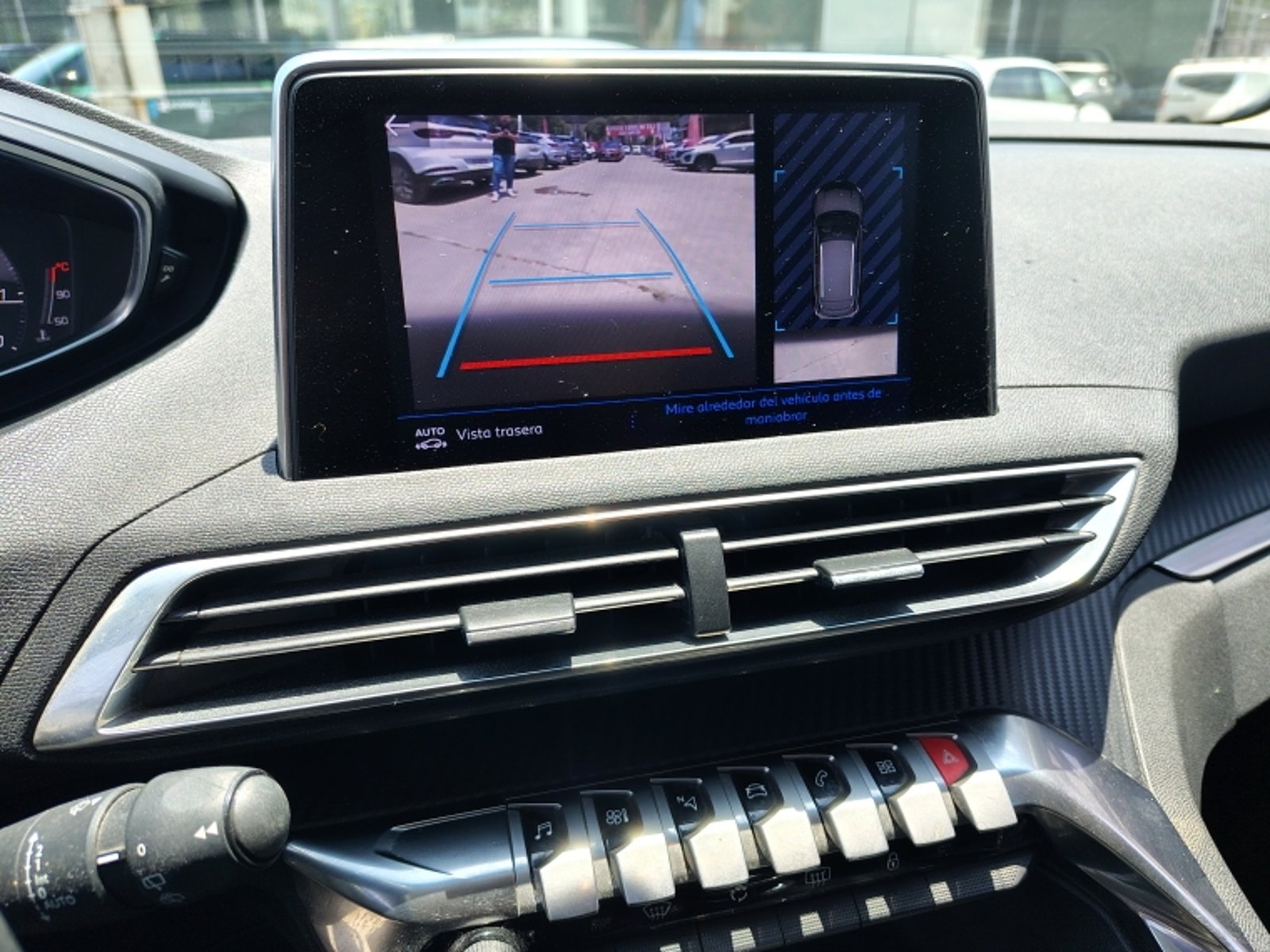 PEUGEOT 3008 Puretech 1.2l 2021 - Imagen 19 de 20