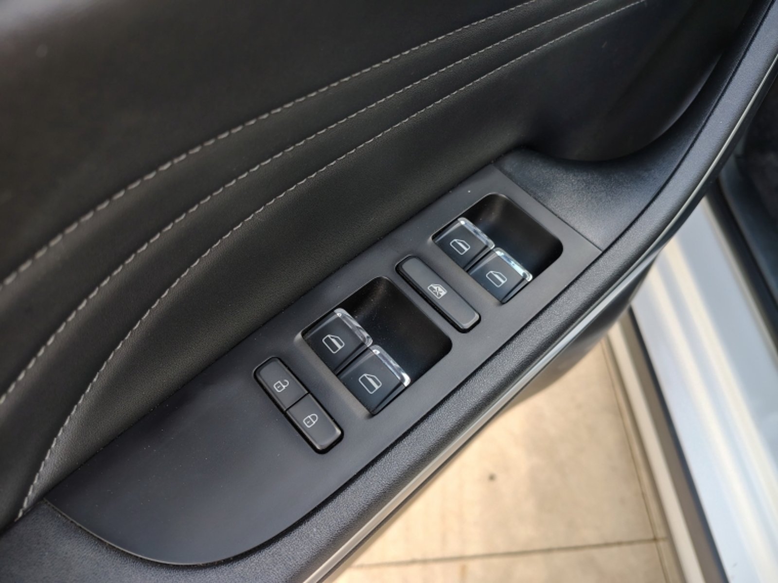 CHERY Tiggo 2 Pro Glx Cvt 1.0 Aut 2023 - Imagen 14 de 20