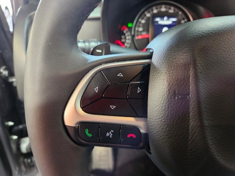 RAM 700 Laramie Cd 1.3 Aut 2024 - Imagen 16 de 18