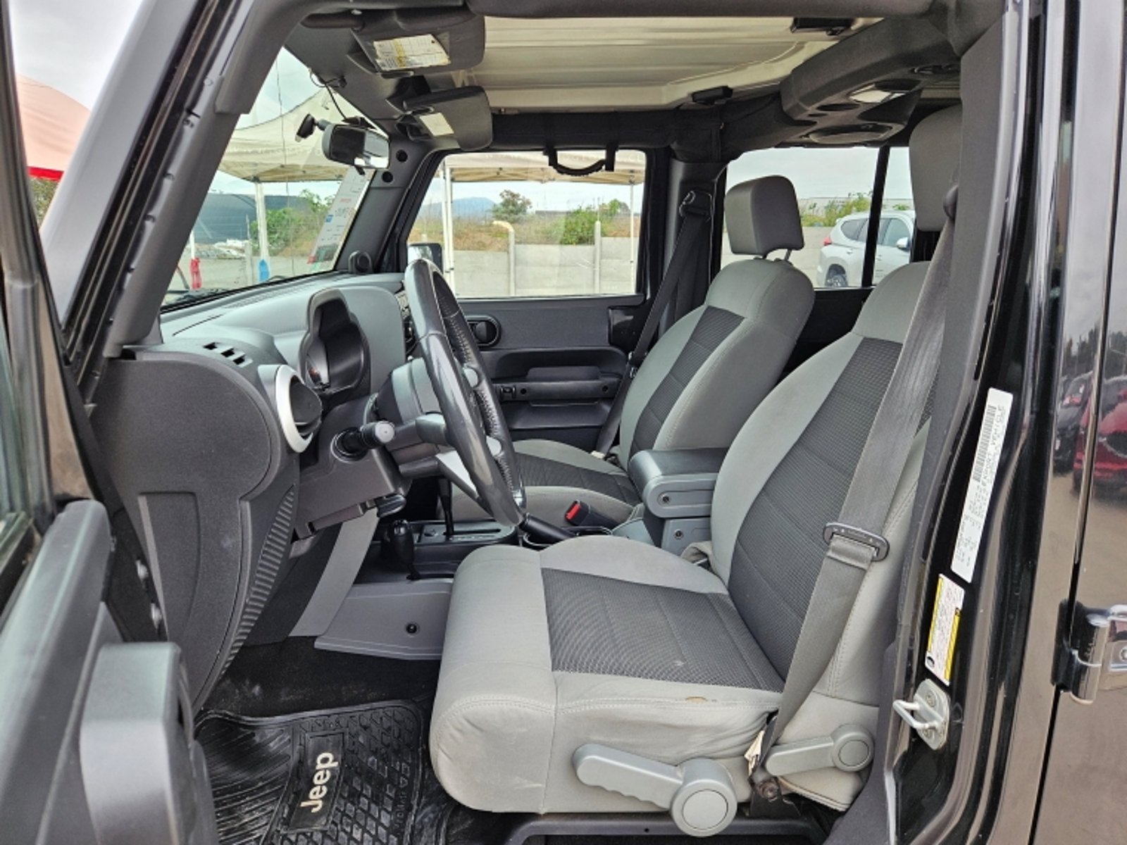Jeep Wrangler Unlimited Sahara 2.8 Diesel At 2011 - Imagen 13 de 19