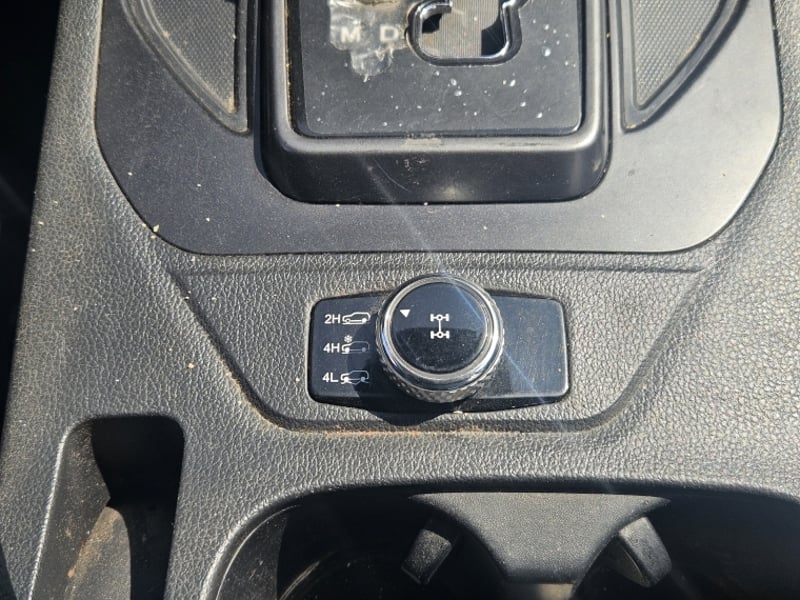 SsangYong Musso Dcab 4x4 2.2 Aut 2024 - Imagen 14 de 20