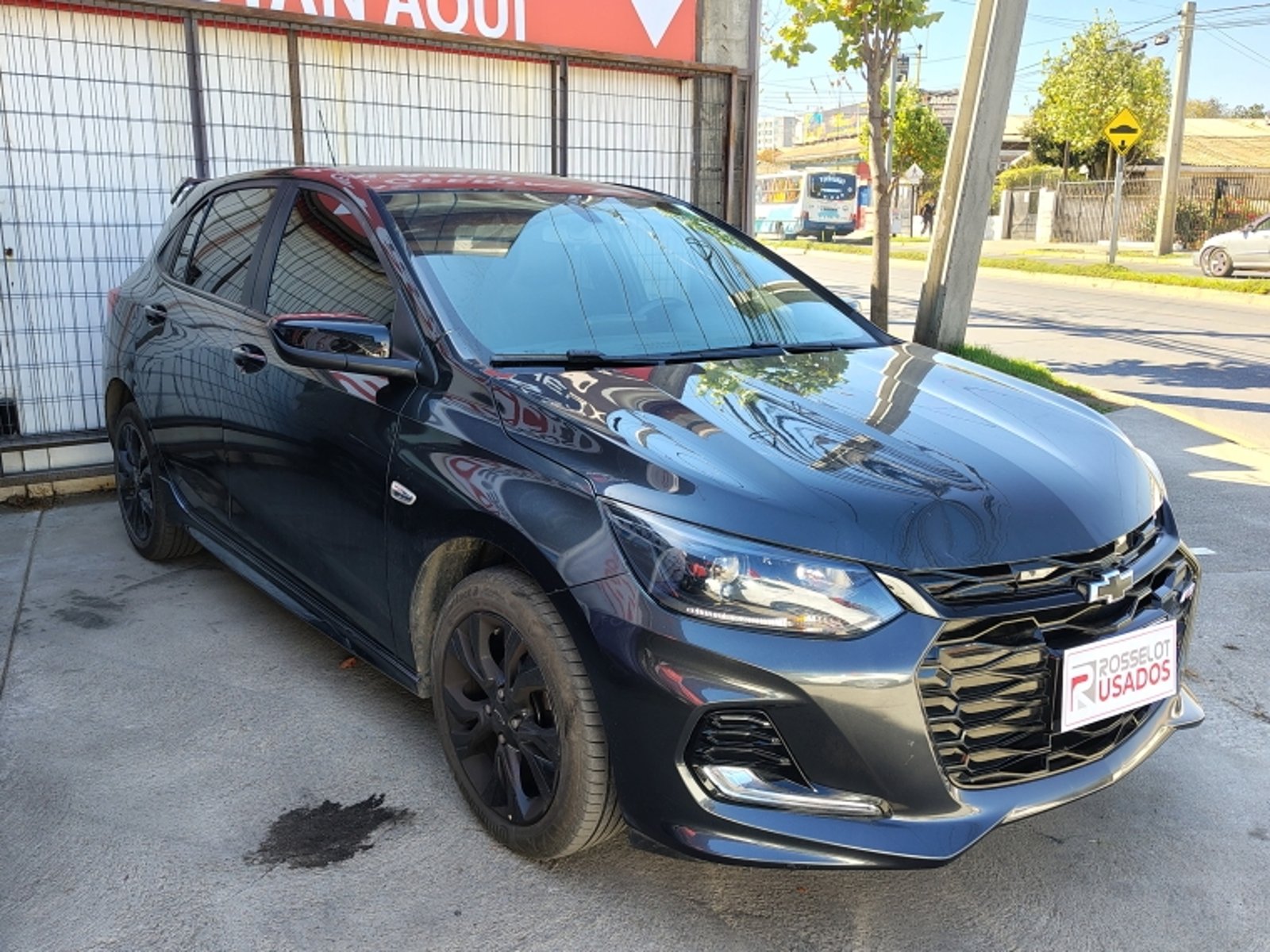 CHEVROLET Onix Hb 1.0 2024 - Imagen 4 de 18