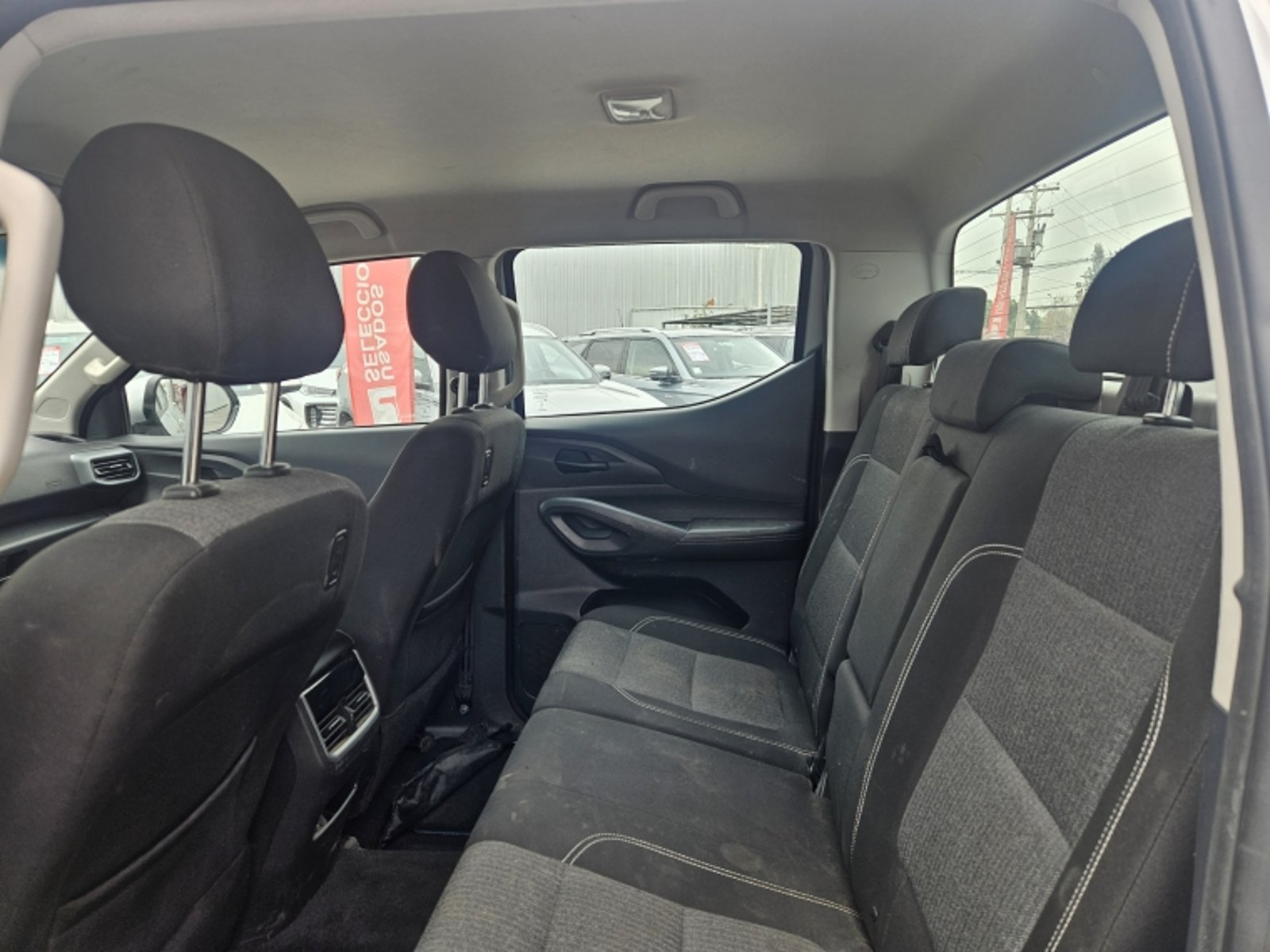 PEUGEOT Landtrek Active Bluehdi 180 4x2 Euro 6b 2024 - Imagen 8 de 20