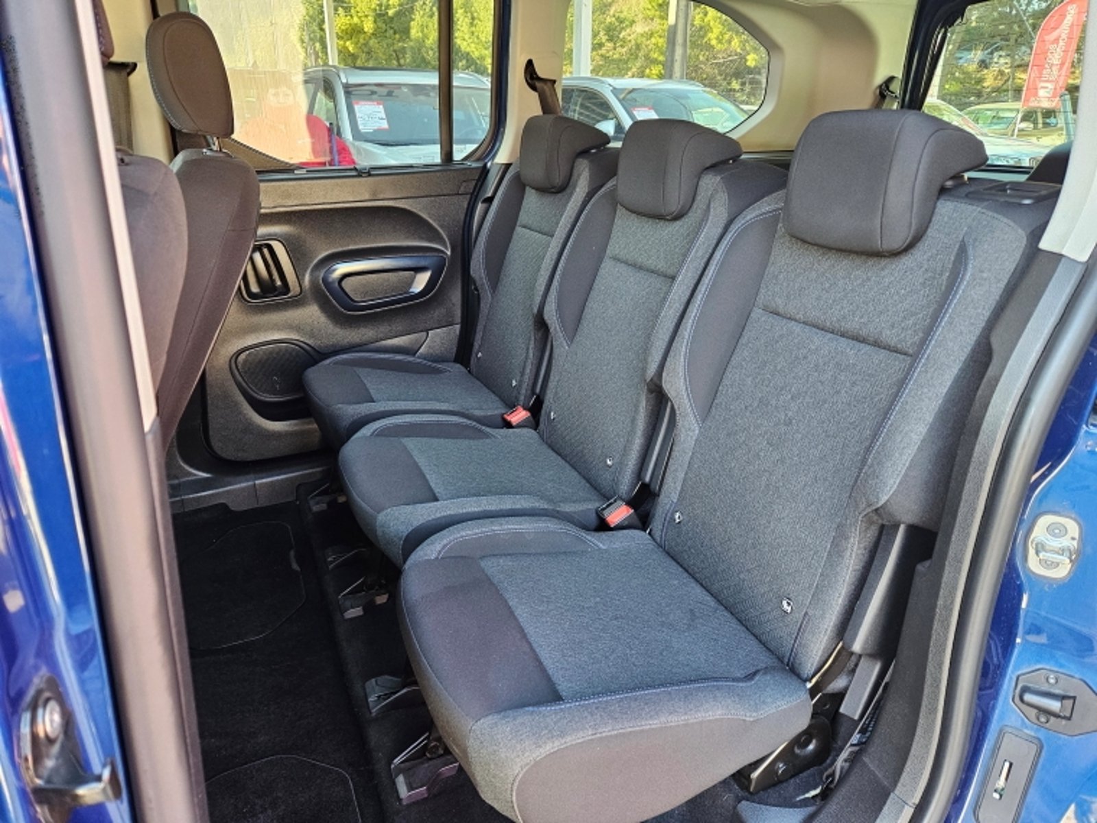 PEUGEOT Rifter Bluehdi 130 1.5 2022 - Imagen 8 de 20