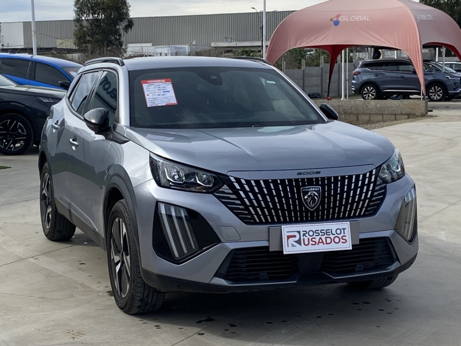 Peugeot 2008 Allure 1.2 Aut 2024 - Foto 3 de 20