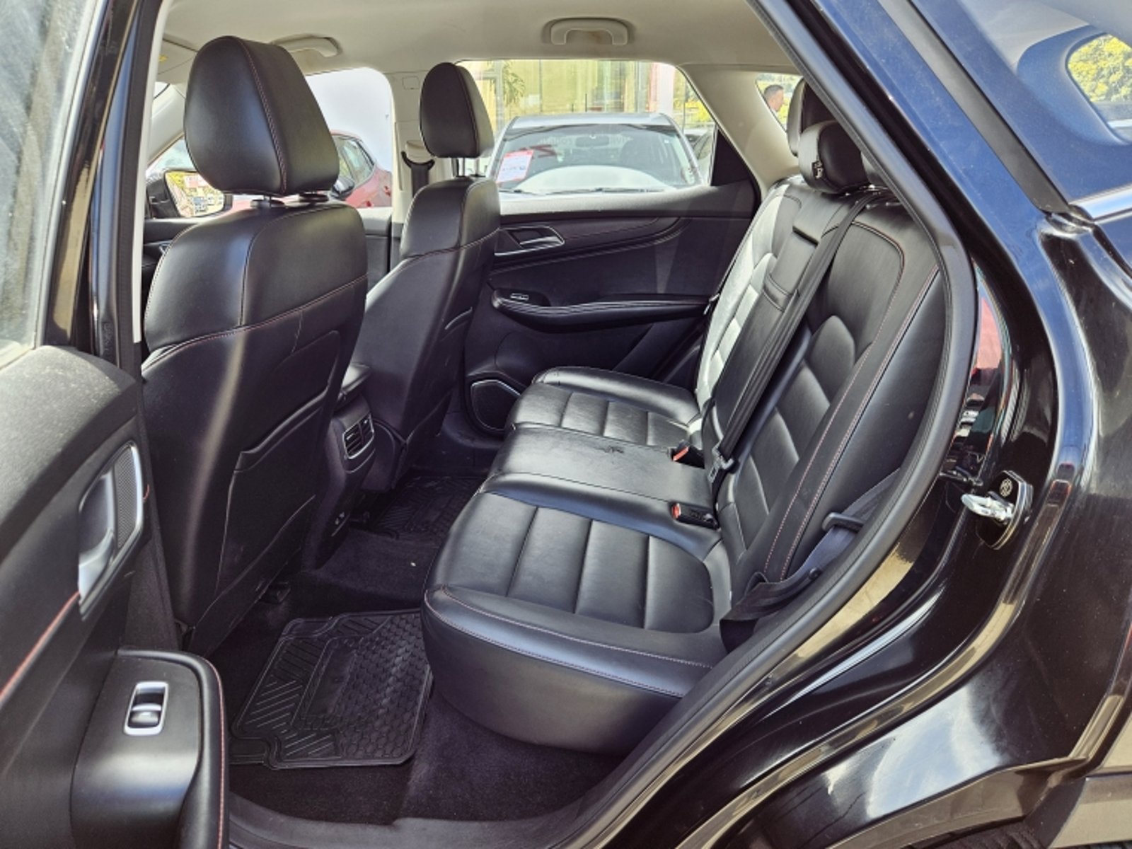 MG Hs 1.5t 2021 - Imagen 8 de 18