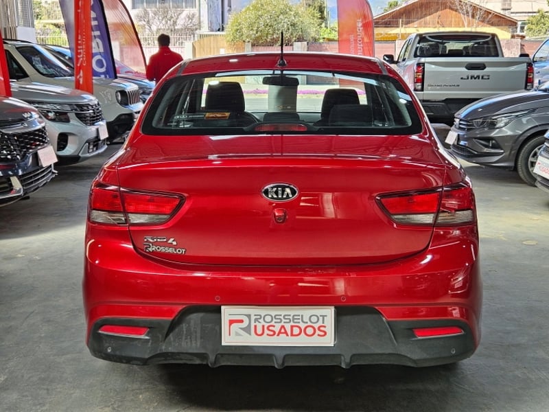 Kia Rio 4 Sedan 1.4 2020 - Imagen 6 de 20
