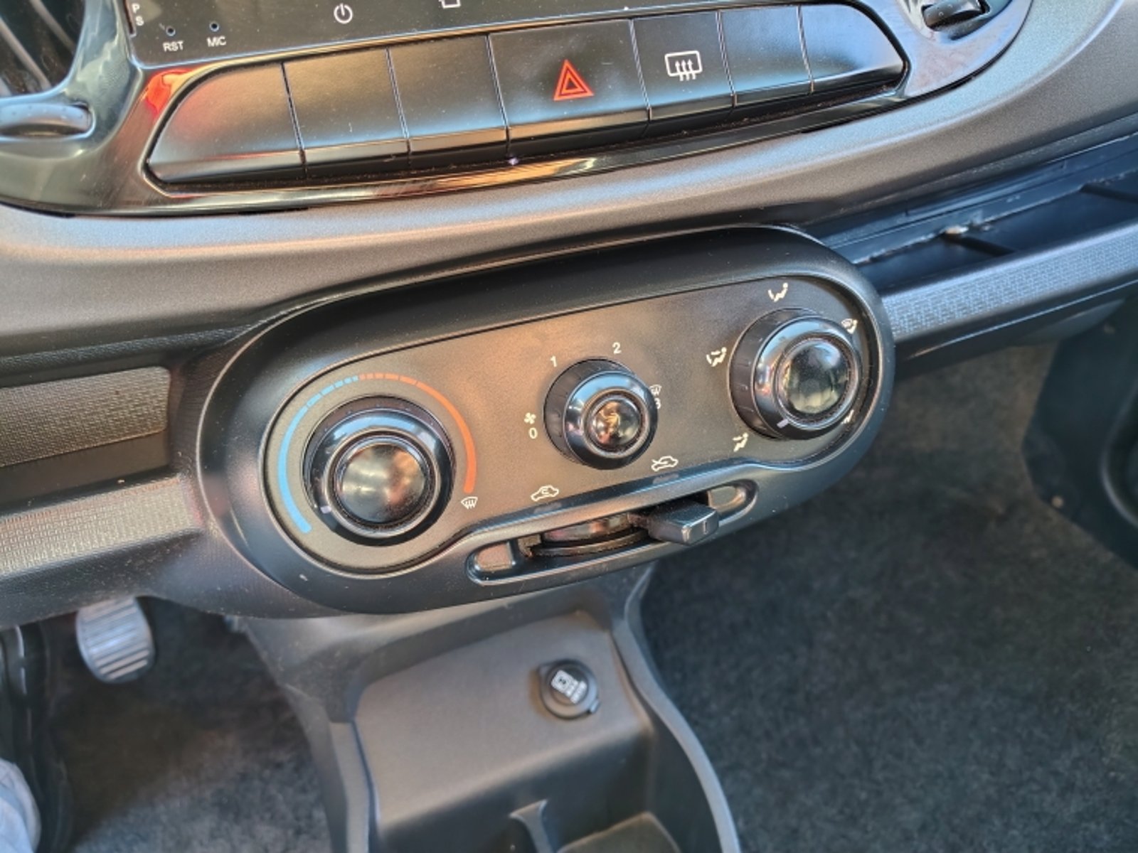 FIAT Uno Way Evo 1.4 2020 - Imagen 18 de 20