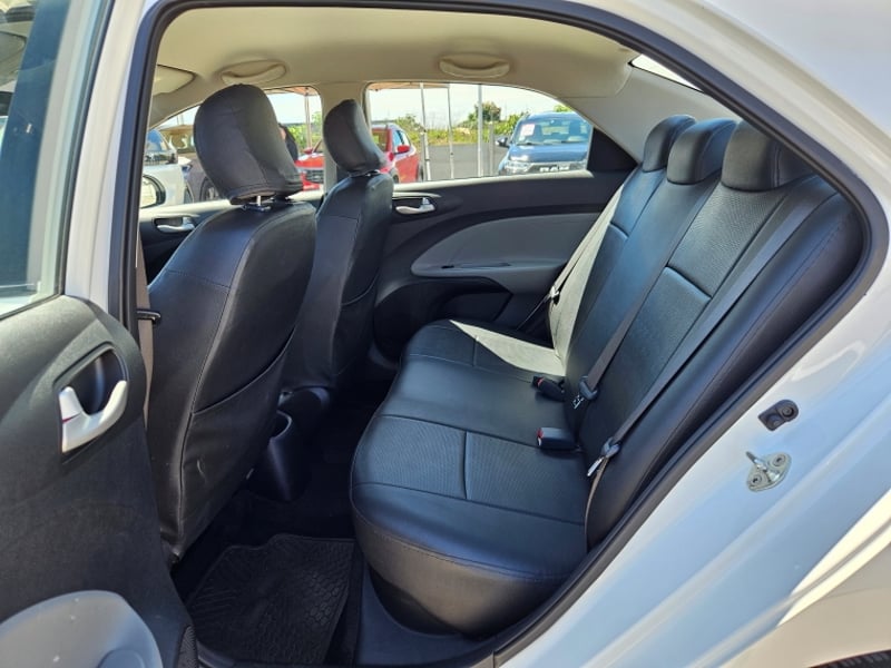 Kia Soluto 1.4 2023 - Imagen 8 de 19