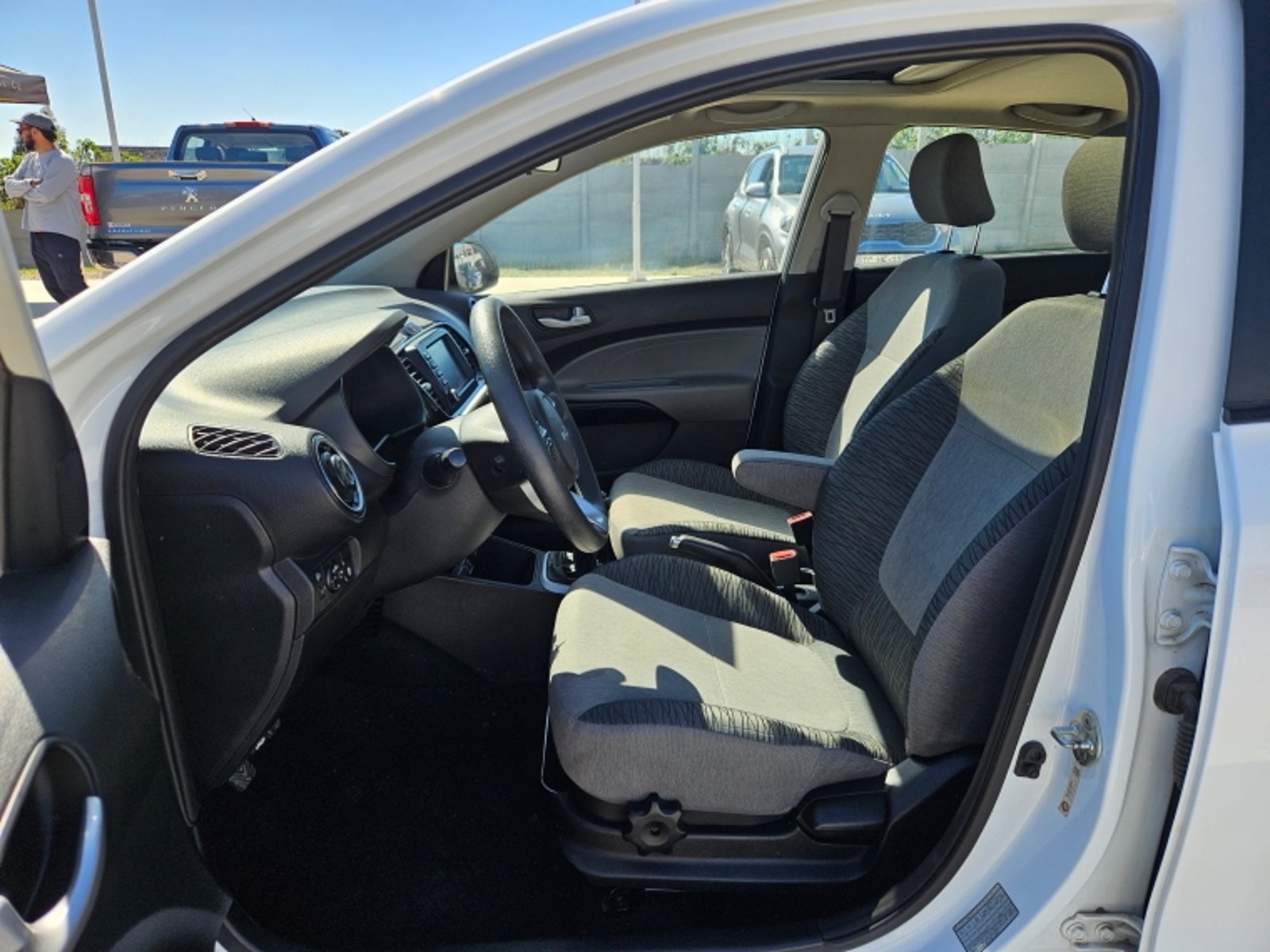 Kia Soluto Mpi 1.4 2024 - Imagen 11 de 19