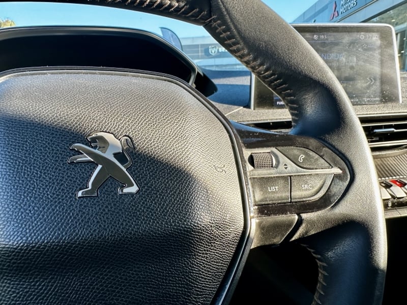 Peugeot 3008 Active Bluehdi 1.5 2022 - Imagen 12 de 20