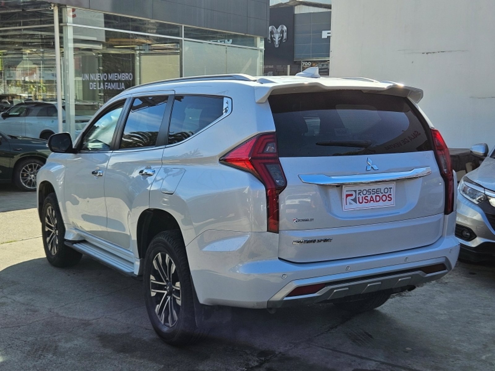 Mitsubishi Montero Sport 3.0 Aut 2024 - Imagen 7 de 20