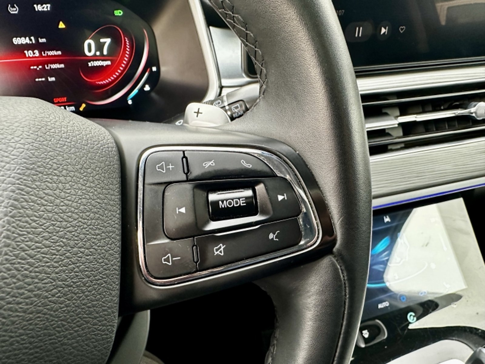 CHERY Tiggo 8 Pro Glx Dct 1.6 Aut 2023 - Imagen 12 de 20