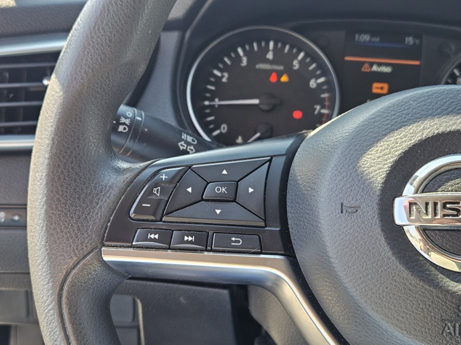 NISSAN Qashqai J11 2.0 2021 - Imagen 17 de 20