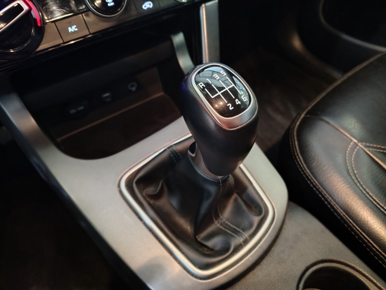 KIA Seltos Ex 1.5 2024 - Imagen 12 de 20
