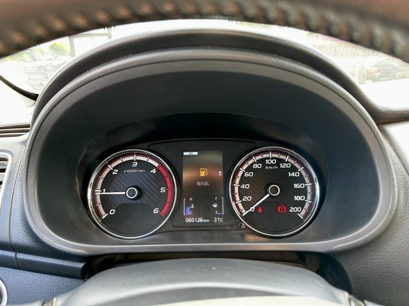 Mitsubishi L200 Dakar Hp 4x4 2.4 2023 - Imagen 12 de 19