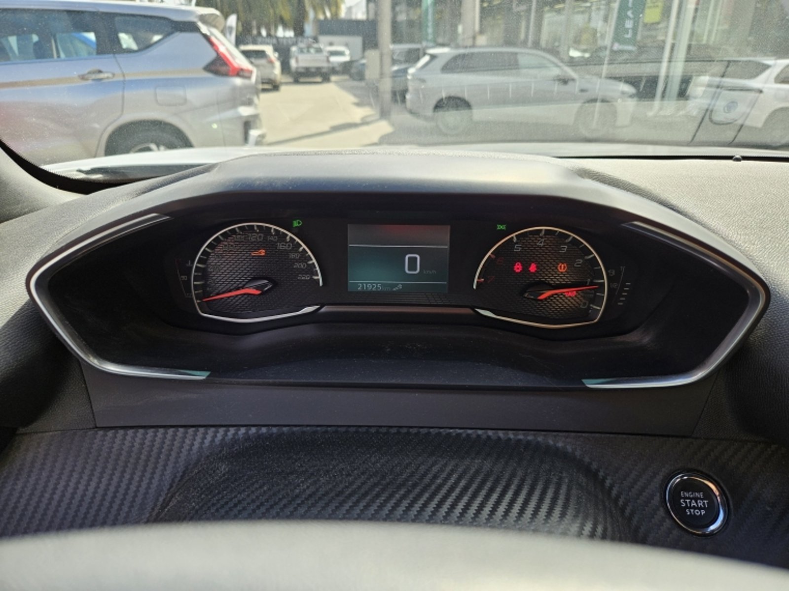 Peugeot 2008 Active 130 1.2 2025 - Imagen 16 de 20