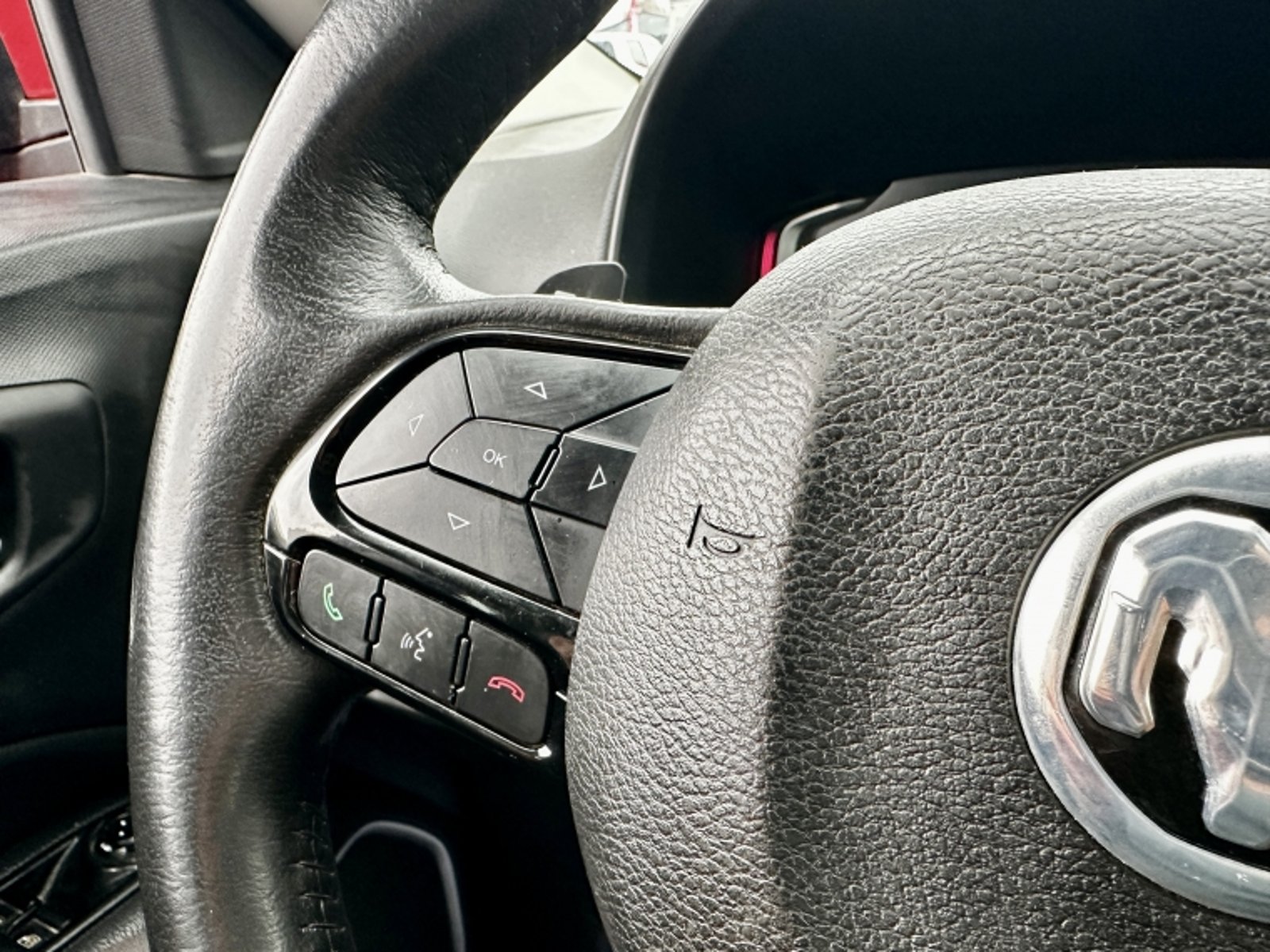 RAM 1000 Big Horn Fwd Bz 1.8 Aut 2024 - Imagen 13 de 20