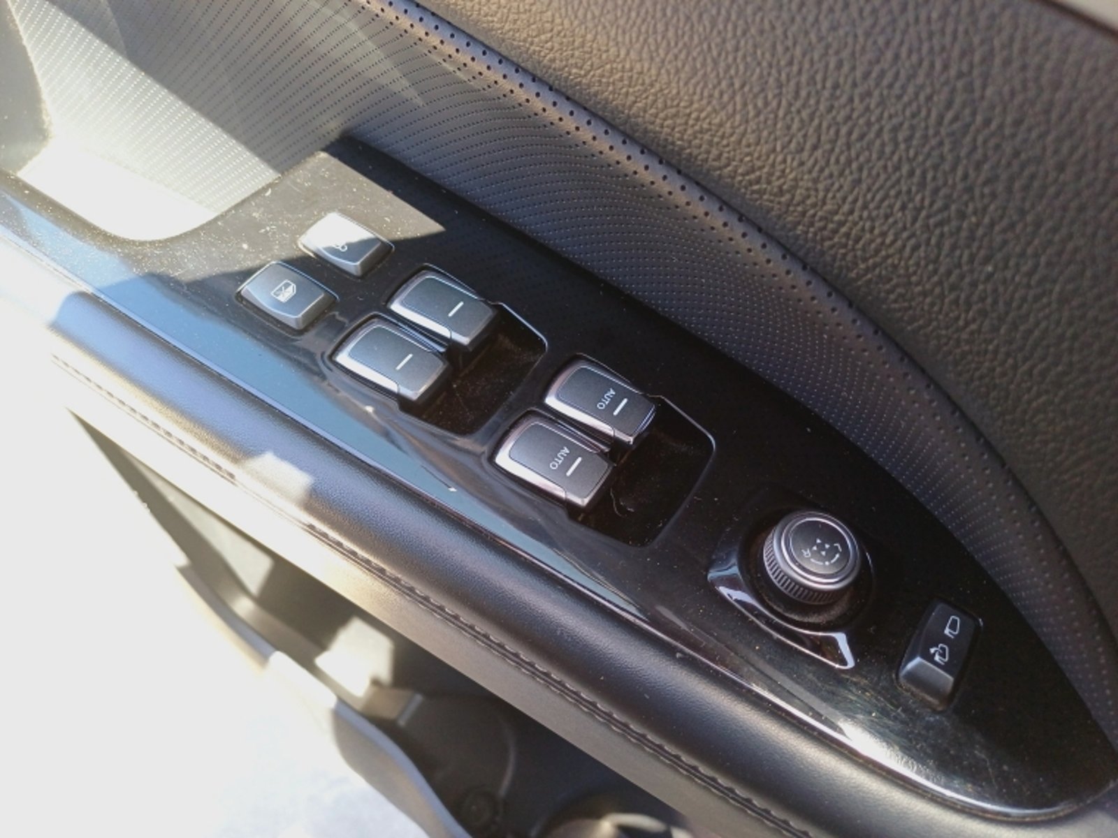 SSANGYONG REXTON New Rexton 2.2 At 4x4 Semifull Diesel - Yrx211 Euro 6b Mnn 2021 - Imagen 13 de 20