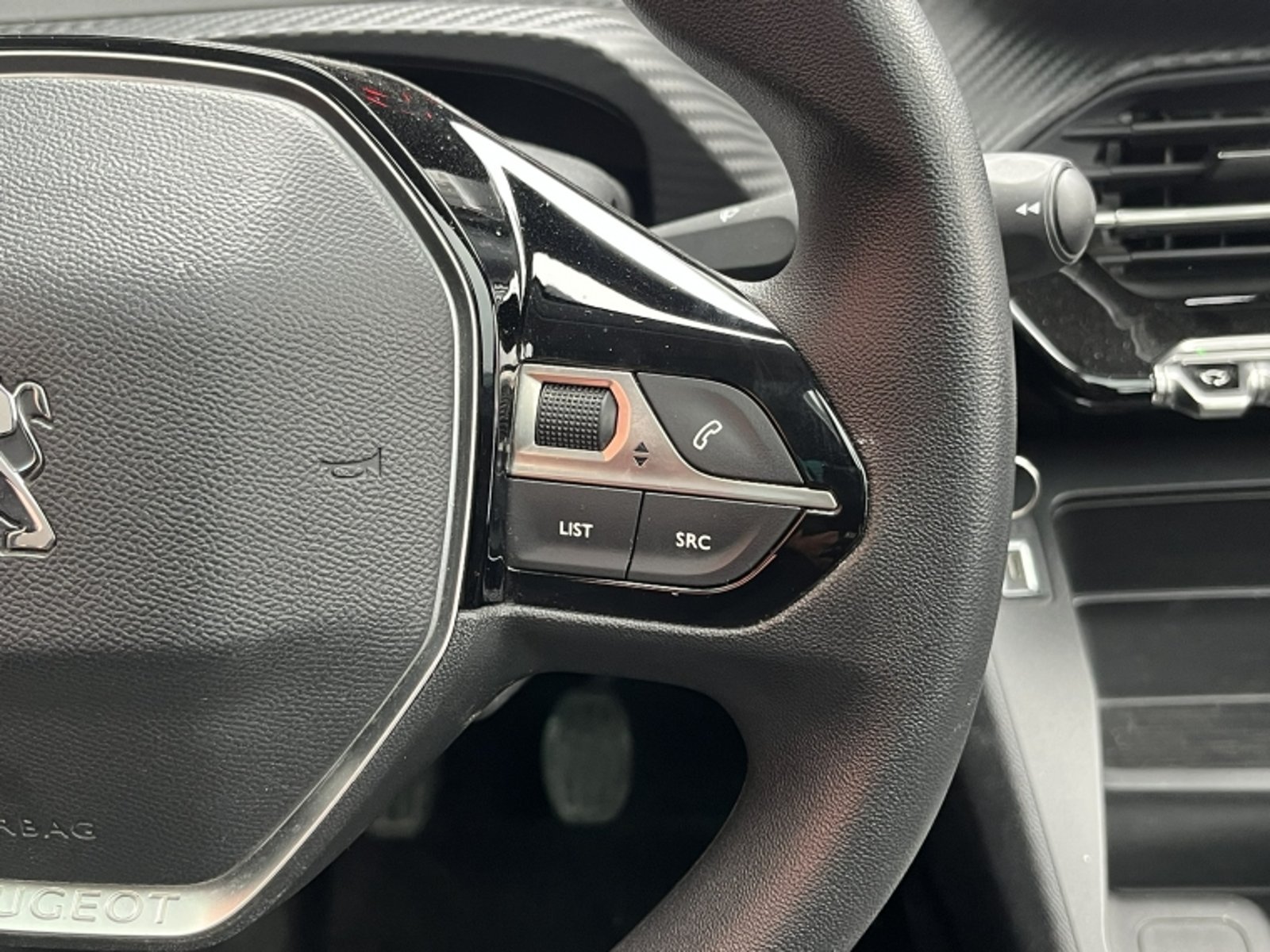 Peugeot 208 Nuevo 208 Style Puretech 75 Mt 1.2 Euro 6b 2024 - Imagen 20 de 20