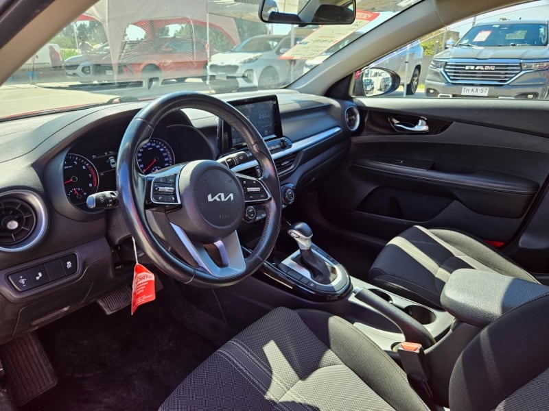 Kia Cerato Mpi 1.6 Aut 2022 - Imagen 12 de 20