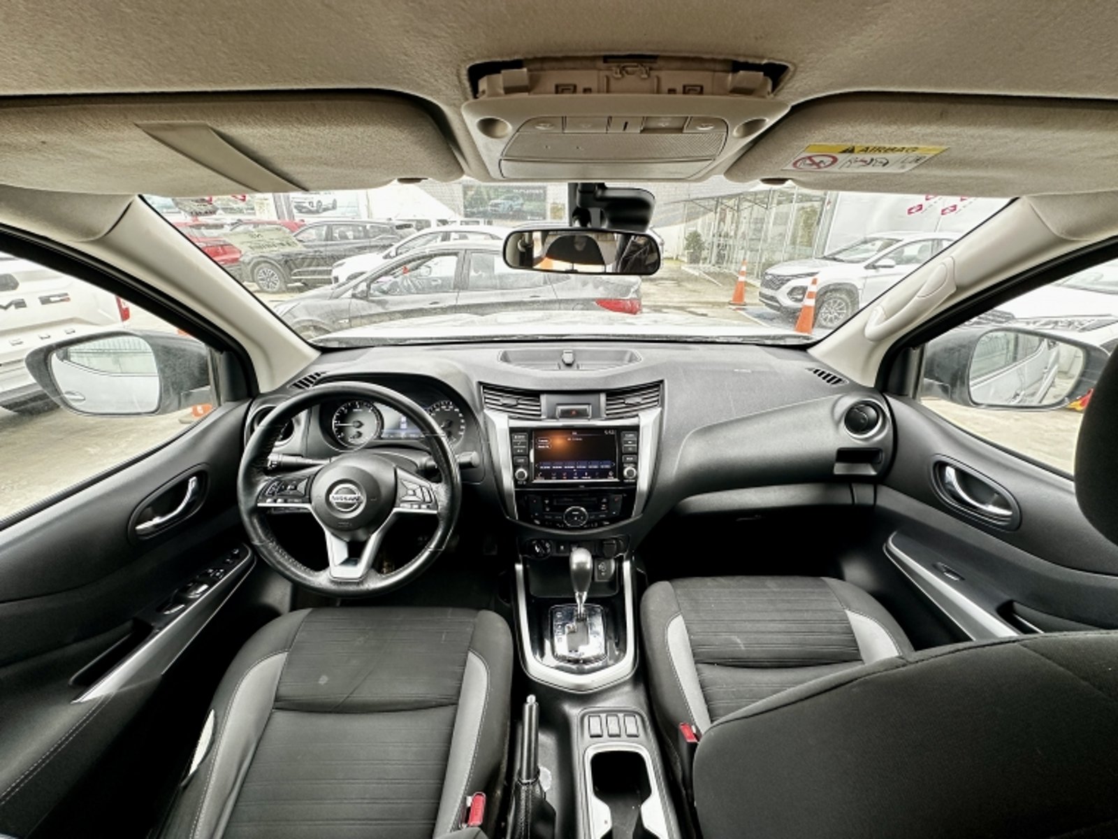 Nissan Navara D Cab 4x4 2.3 At 2021 - Imagen 19 de 20