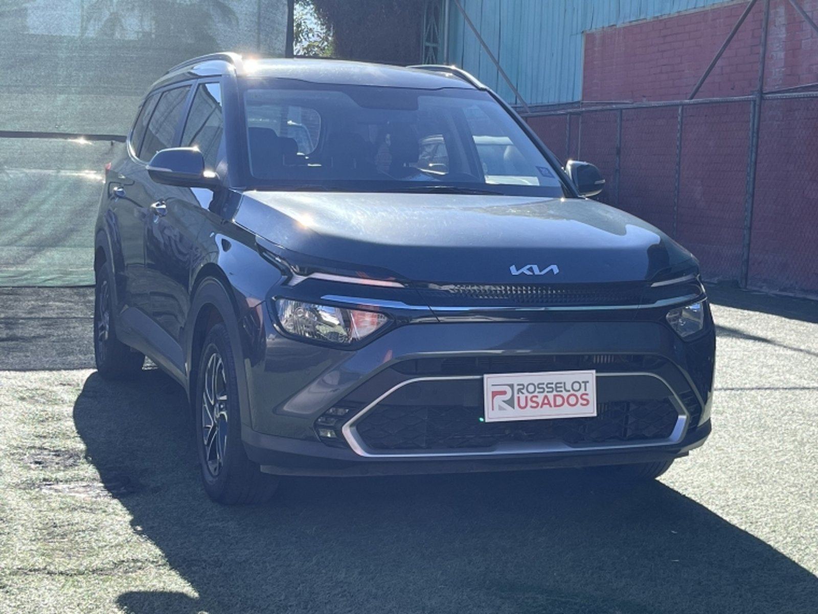 KIA Carens Ex 1.4 Aut 2023 - Imagen 7 de 20