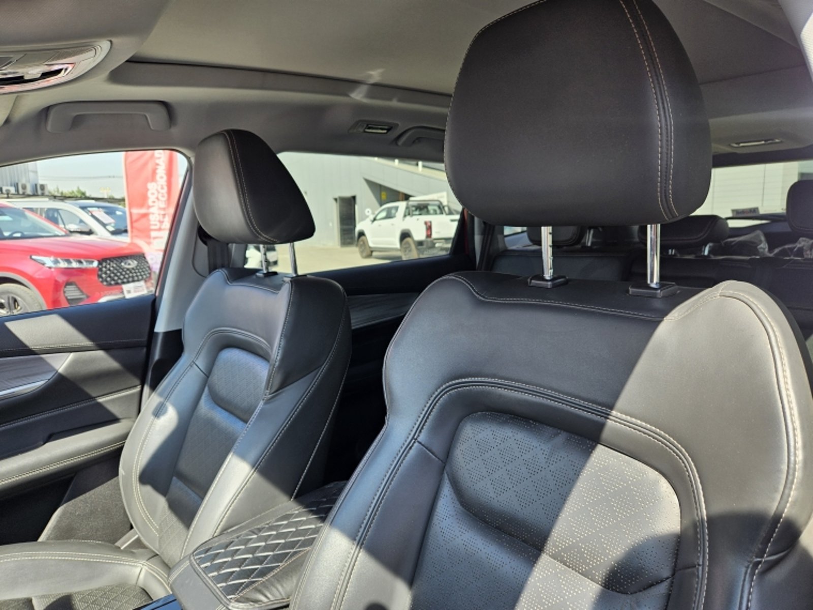 CHERY Tiggo 8 Pro Glx Dct 1.6 Aut 2023 - Imagen 15 de 20
