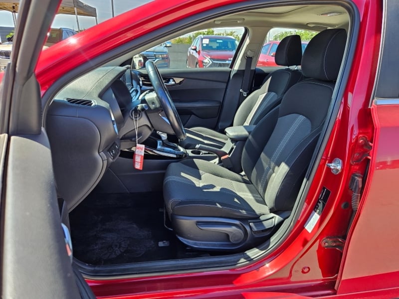 Kia Cerato Mpi 1.6 Aut 2022 - Imagen 11 de 20