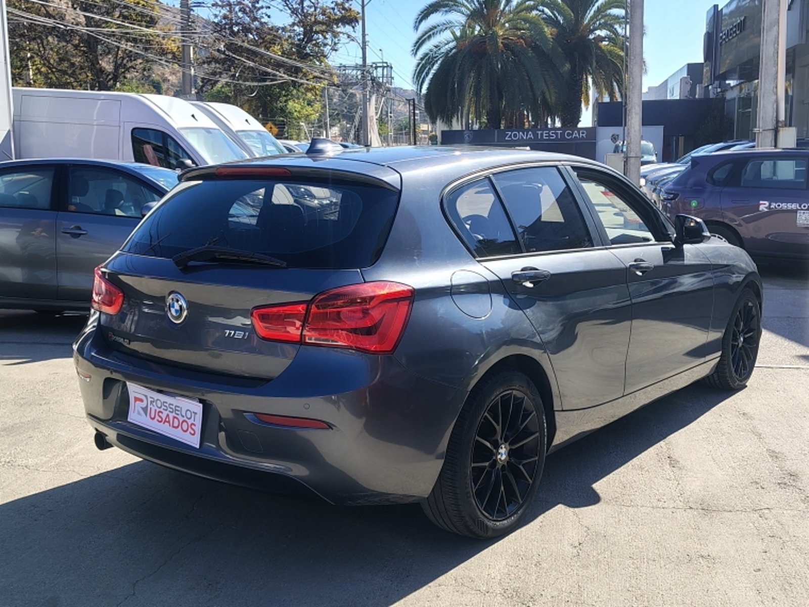 BMW 118i Hb 1.5 At 2020 - Foto 5 de 19