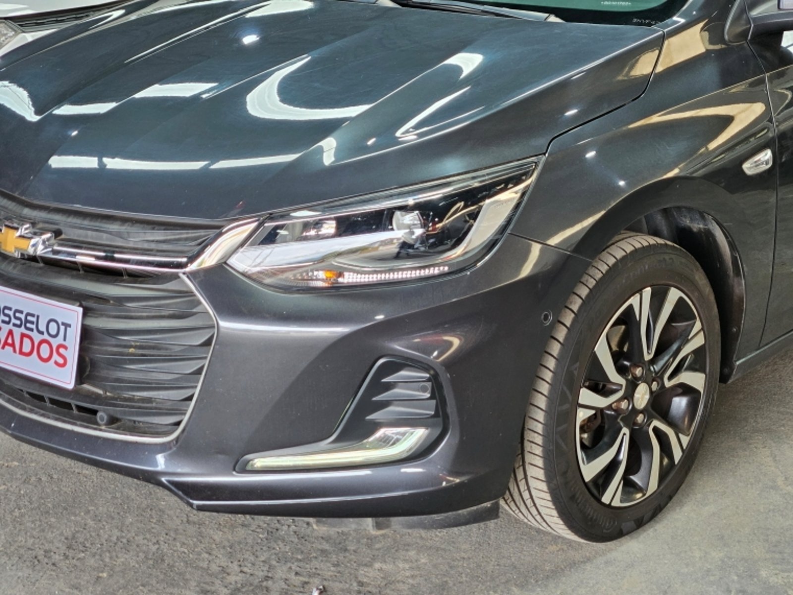 Chevrolet Onix Hb 1.0 At 2023 - Foto 2 de 19