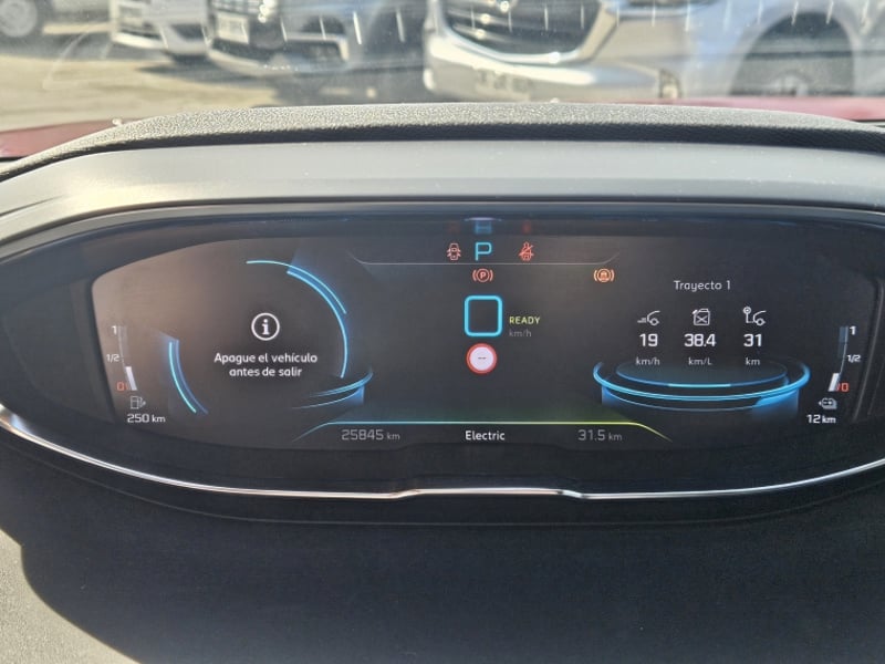 Peugeot 3008 Hybrid 300 4x4 1.6 Aut 2022 - Imagen 13 de 19