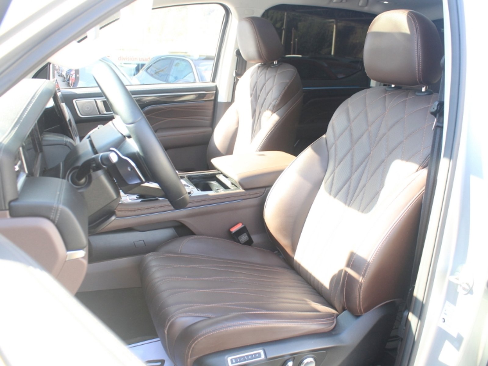 FOTON V9 4x4 2.0 Aut 2026 - Imagen 15 de 20