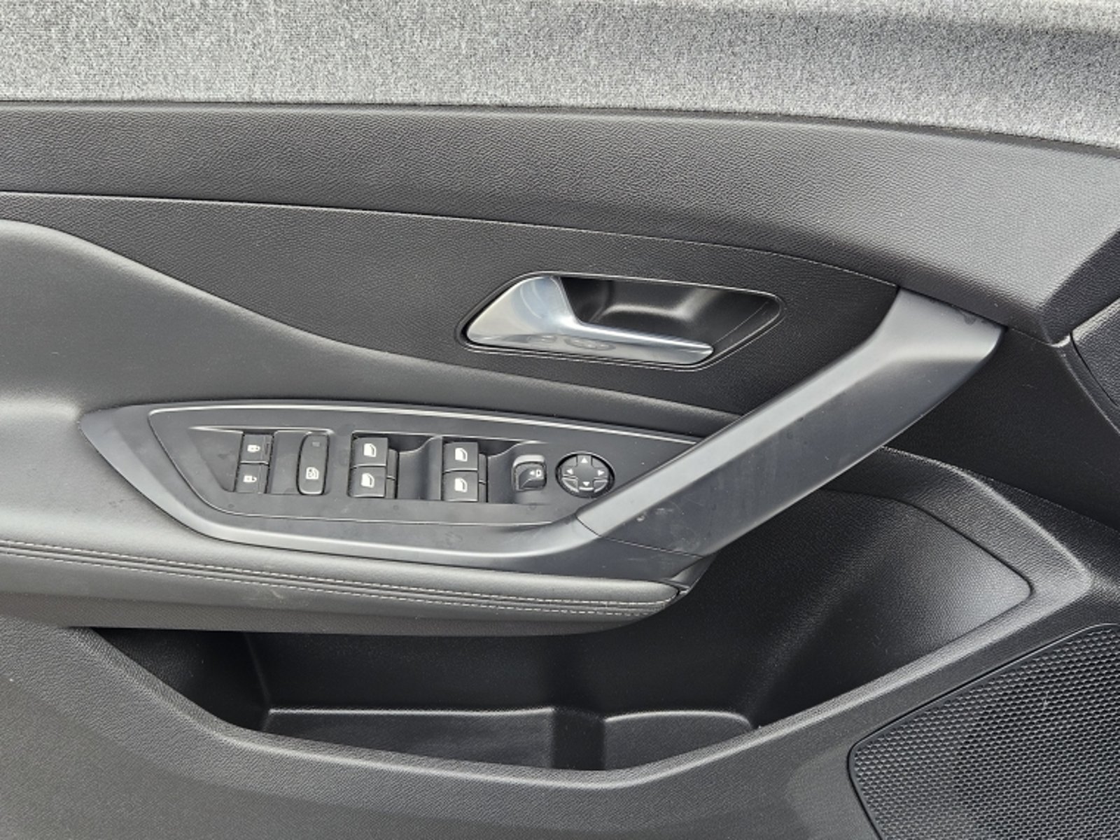 PEUGEOT 308 Bluehdi 1.5 Aut 2023 - Imagen 12 de 20