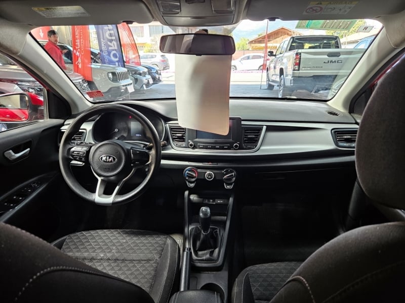 Kia Rio 4 Sedan 1.4 2020 - Imagen 11 de 20