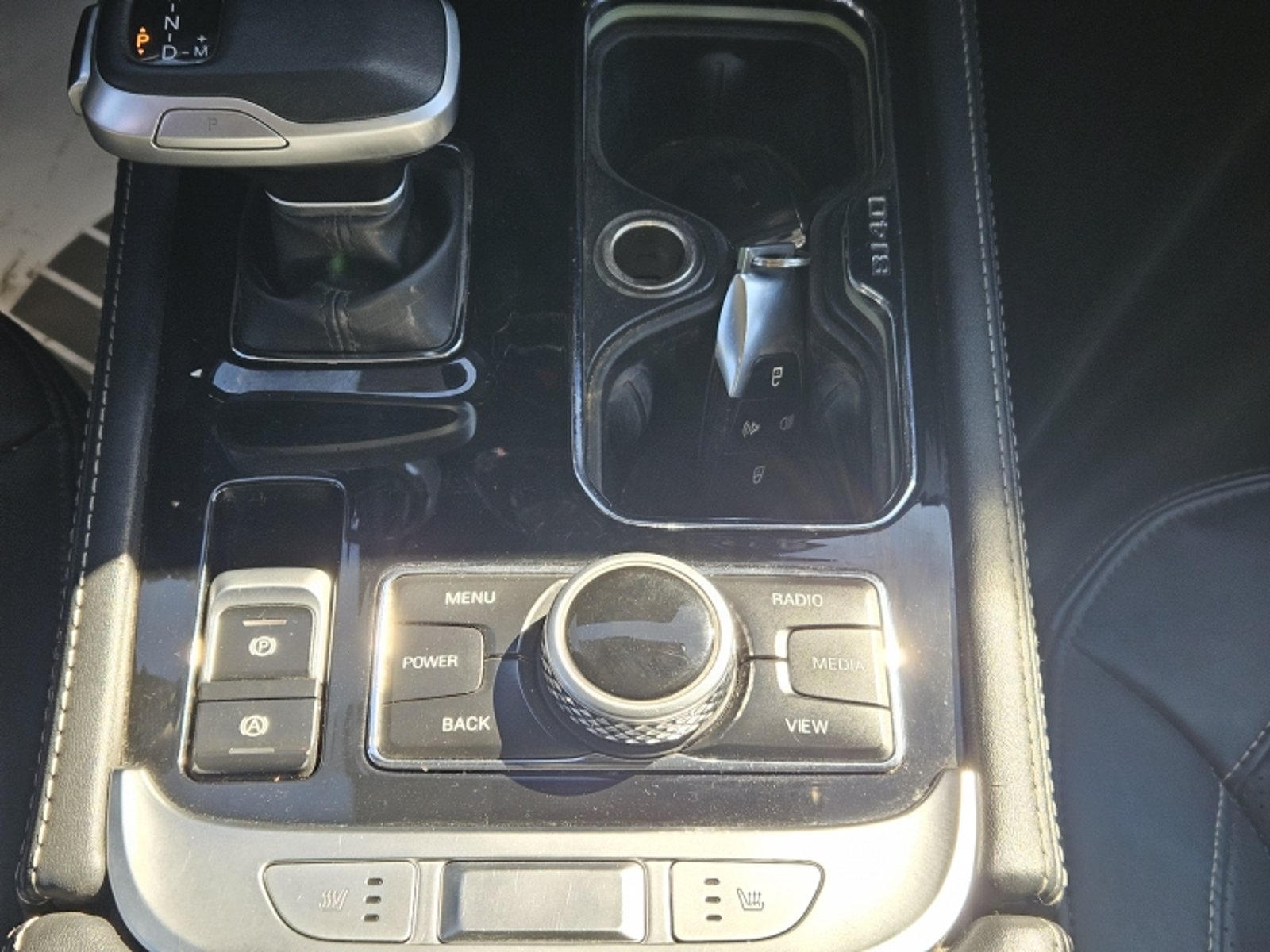 BAIC Bj40p Gdi 4x4 2.0t Aut 2023 - Imagen 15 de 20