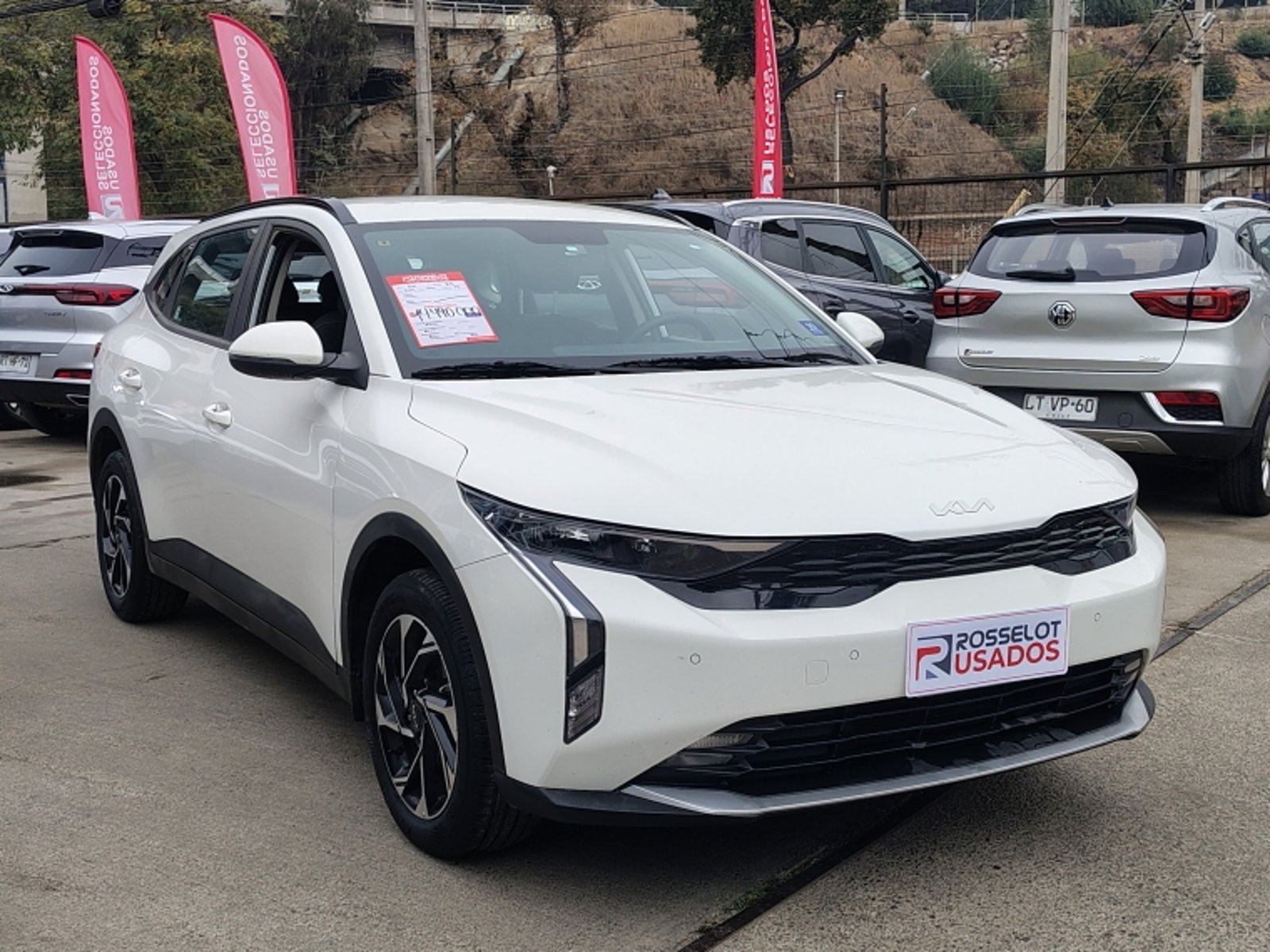 KIA K3 Cross Ex 1.4 2024 - Imagen 4 de 20