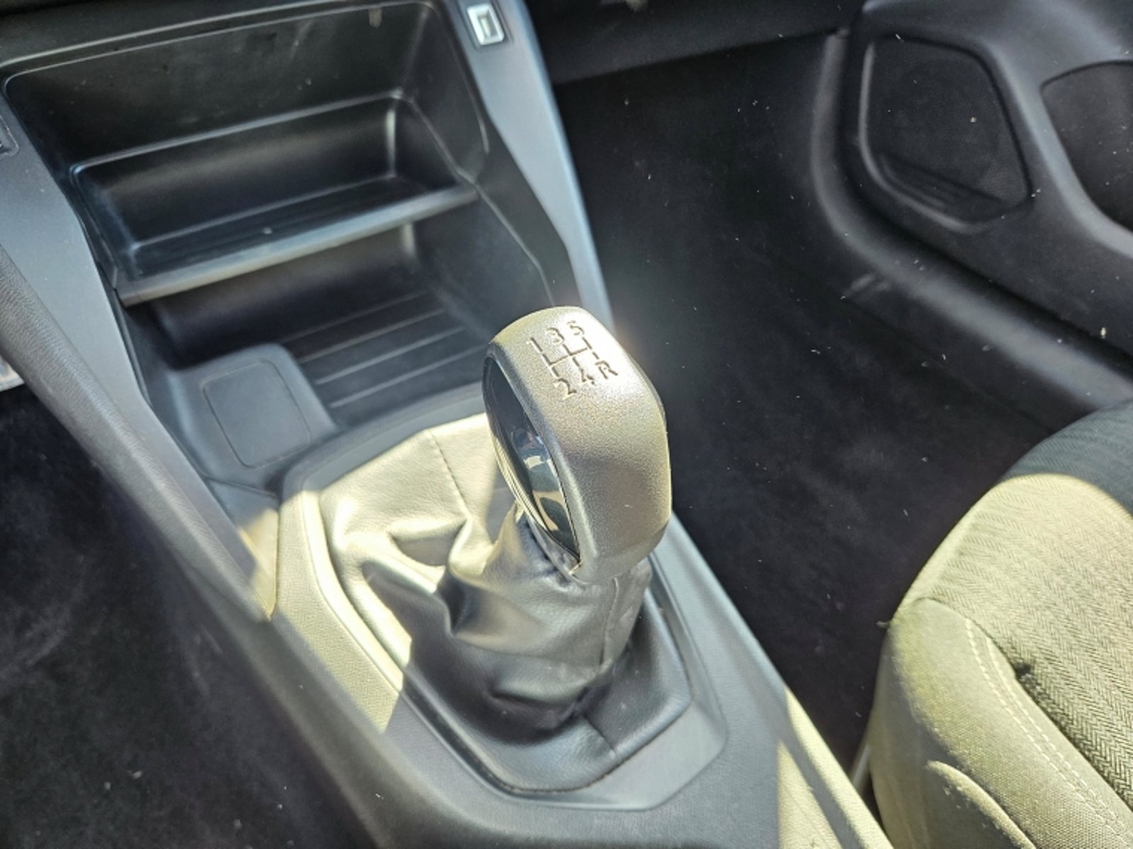 Peugeot 208 Nuevo 208 Style Puretech 75 Mt 1.2 Blanco Euro 6b 2024 - Imagen 16 de 20
