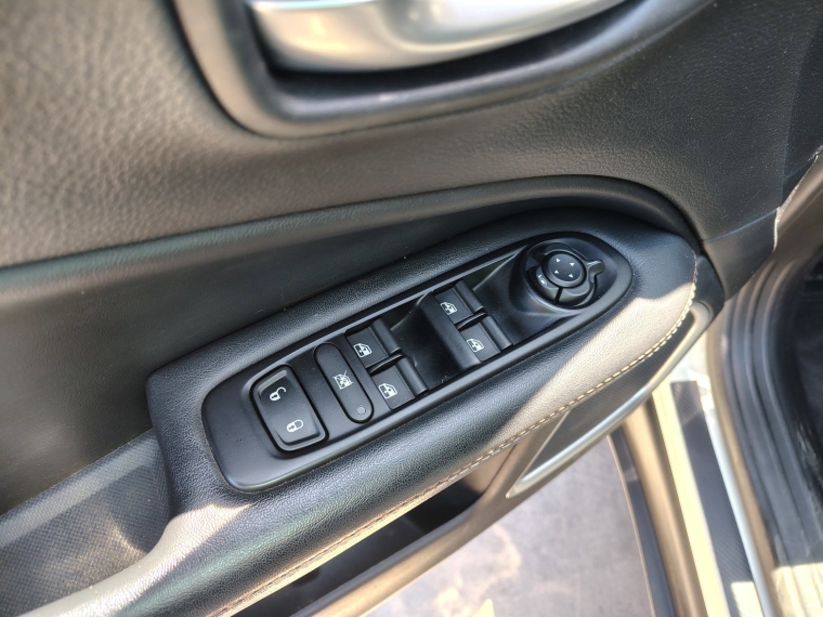 JEEP Compass Longitude 2.4 At 2021 - Imagen 13 de 20