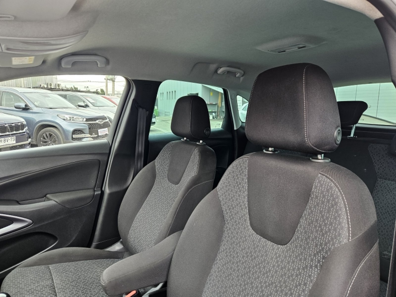 Opel Crossland Mt6 1.2t 2022 - Imagen 14 de 20