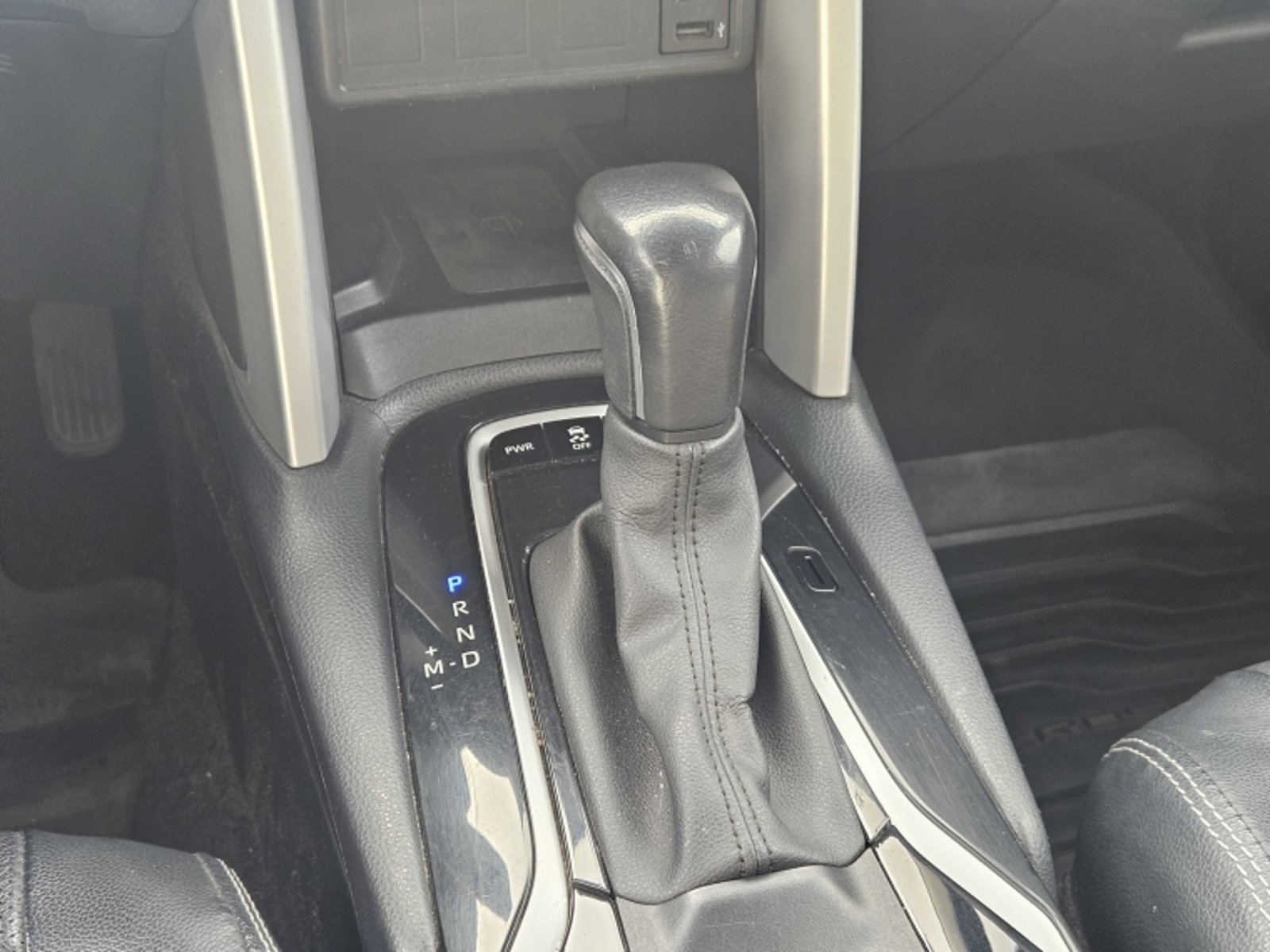 TOYOTA Corolla Cross 4x2 2.0 Aut 2023 - Imagen 12 de 20