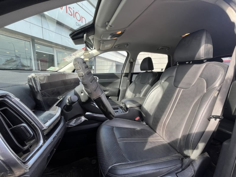 Kia Sorento Ex 4x4 2.2 Aut 2024 - Imagen 14 de 20