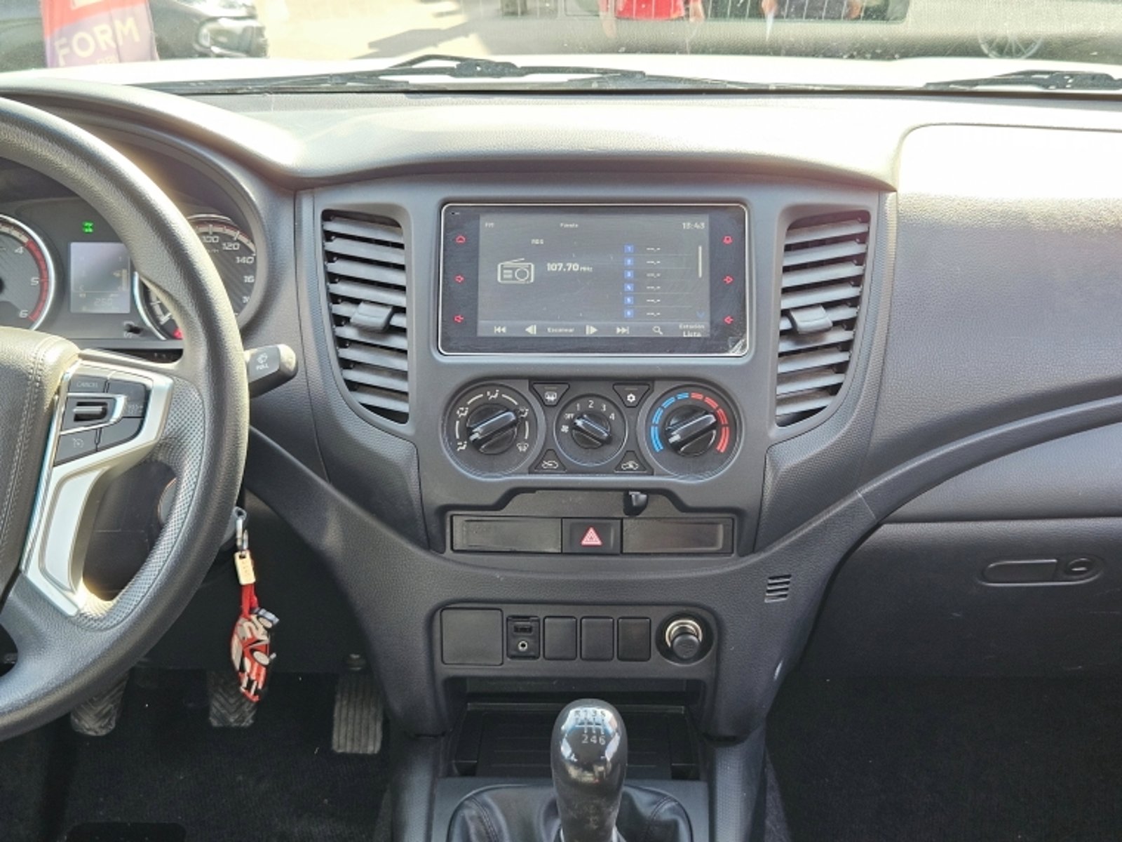 Mitsubishi L200 Katana Crt 4x4 2.4 2022 - Imagen 10 de 20
