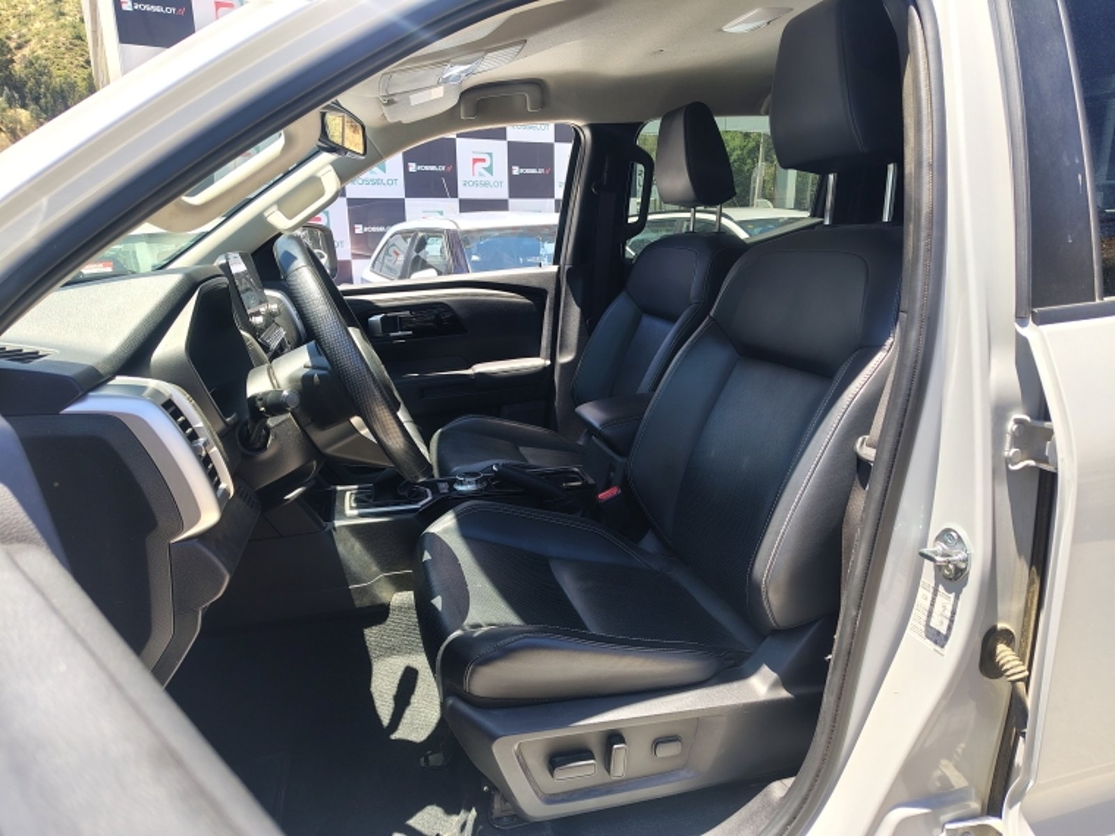 MITSUBISHI L200 New L200 D/c Dakar Xr Aut 2.4 4x4 2025 - Imagen 14 de 20