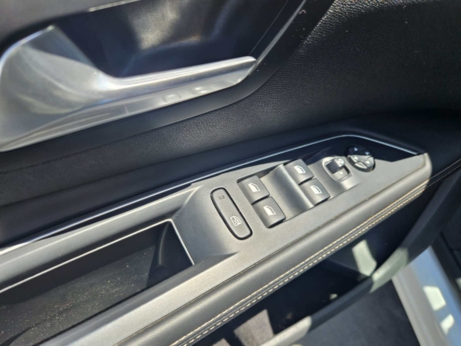 PEUGEOT 5008 Blue Hdi 180 Hp 2.0 Aut 2019 - Imagen 9 de 20