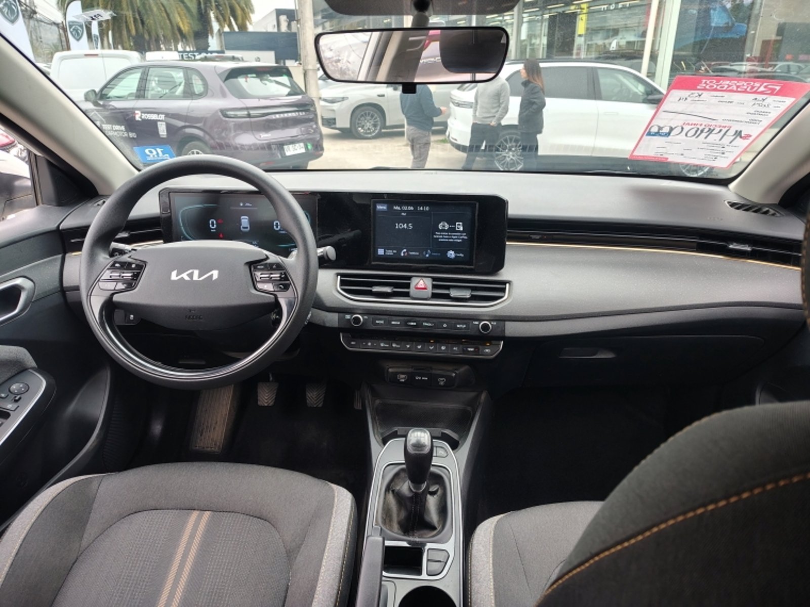 KIA K3 Cross Ex 1.4 2024 - Imagen 9 de 20
